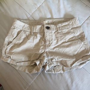 Khaki shorts, size 3, kohl’s